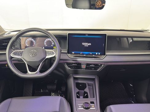New 2026 Volkswagen Tiguan SE AWD/4WD image 2