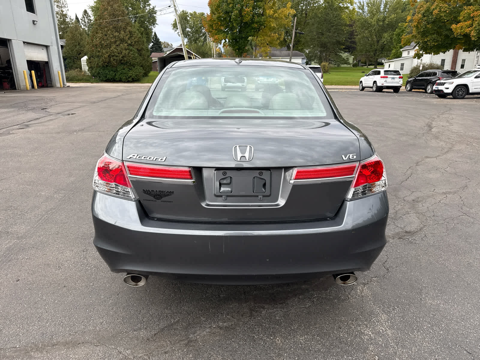 Used 2011 Honda Accord EX-L image 4
