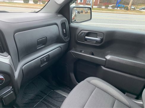 Certified 2025 Chevrolet Silverado 1500 Custom w/ Turbomax Blackout Package image 20