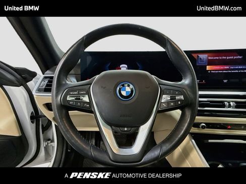 Used 2023 BMW i4 eDrive40 w/ Premium Package RWD image 13