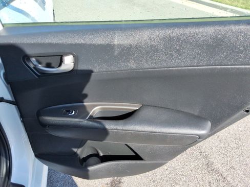 Used 2020 Kia Optima LX FWD image 23