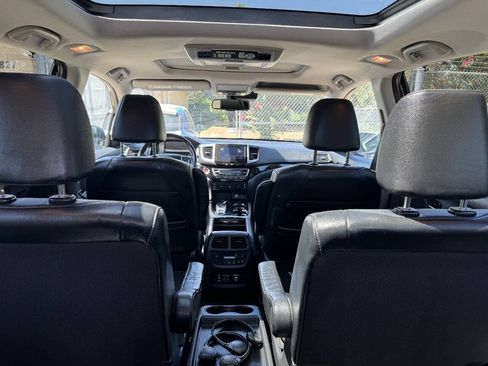 Used 2018 Honda Pilot Elite image 41
