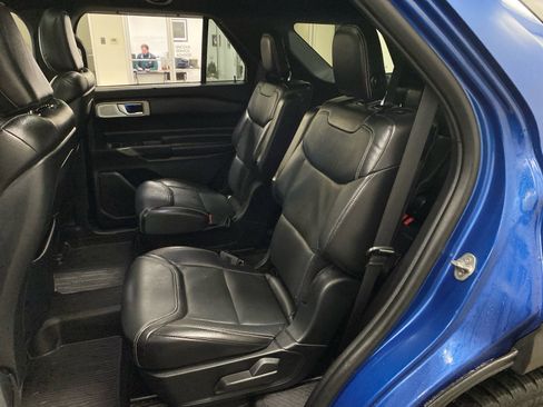Used 2020 Ford Explorer ST w/ ST High-Performance Pack image 10