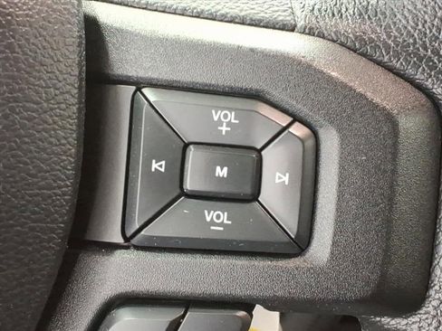 Used 2015 Ford F150 XLT w/ Equipment Group 301A Mid image 18