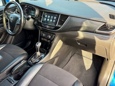Used 2018 Buick Encore Preferred image 27