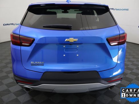 Used 2025 Chevrolet Blazer LT FWD image 8