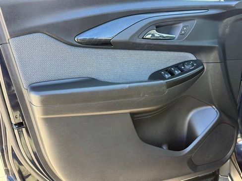 Used 2021 Chevrolet TrailBlazer LT w/ Convenience Package image 14