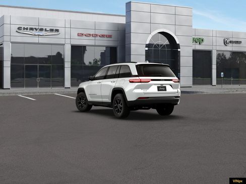 New 2026 Jeep Grand Cherokee Altitude AWD/4WD image 5