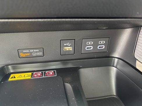 New 2026 Toyota Camry SE image 22