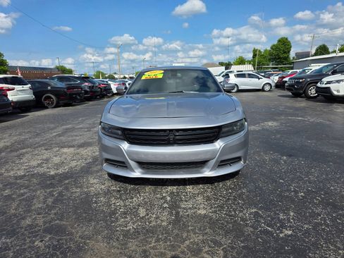 Used 2017 Dodge Charger SE RWD image 23