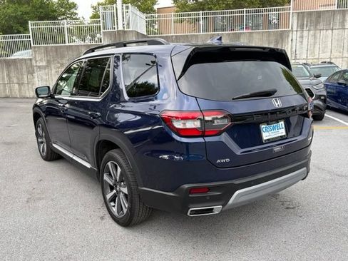 Used 2025 Honda Pilot Elite image 5