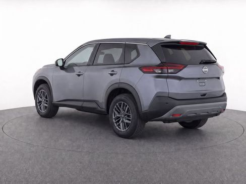 Used 2023 Nissan Rogue S FWD image 7