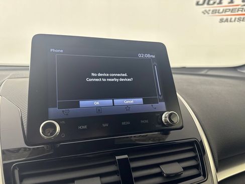 Used 2024 Mitsubishi Eclipse Cross SEL AWD/4WD image 17