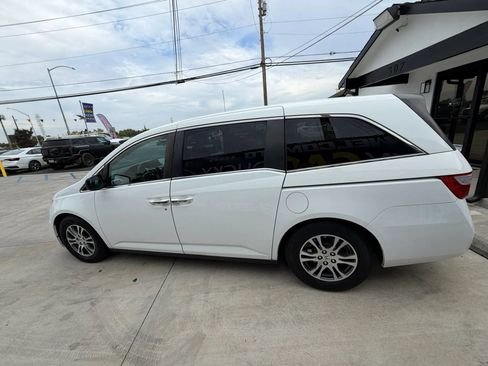 Used 2013 Honda Odyssey EX image 7