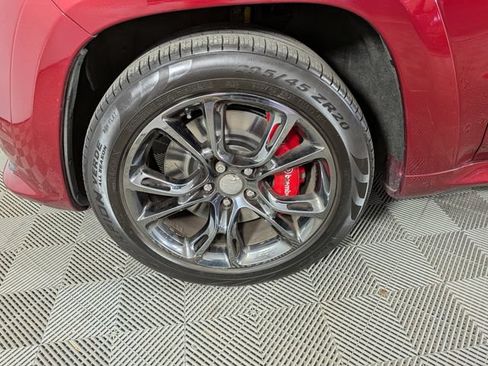 Used 2015 Jeep Grand Cherokee SRT w/ Trailer Tow Group IV AWD/4WD image 36