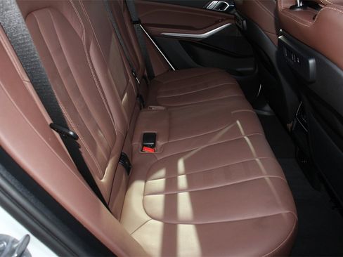 Used 2022 BMW X5 xDrive40i w/ Premium Package image 26