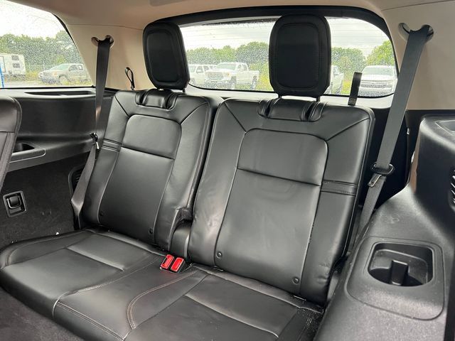 Used 2023 Lincoln Aviator AWD w/ Premium Package image 6