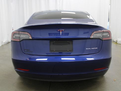 Used 2020 Tesla Model 3 Long Range image 6