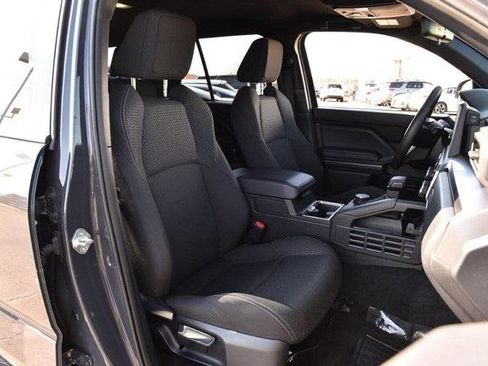 Used 2025 Toyota 4Runner 4WD image 21