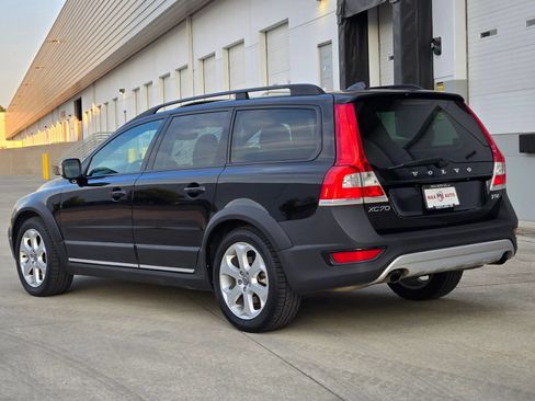Used 2016 Volvo XC70 T5 Premier w/ Proximity Package AWD/4WD image 6
