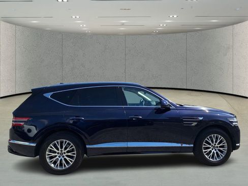 Used 2024 Genesis GV80 2.5T AWD/4WD image 6