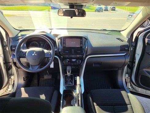 Used 2023 Mitsubishi Eclipse Cross ES image 12