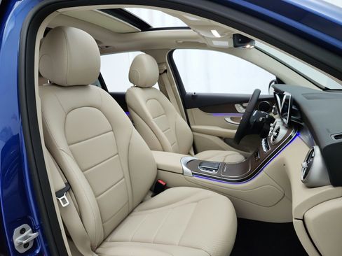 Used 2022 Mercedes-Benz GLC 300 image 20