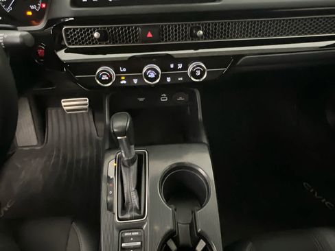 Used 2023 Honda Civic Sport image 16