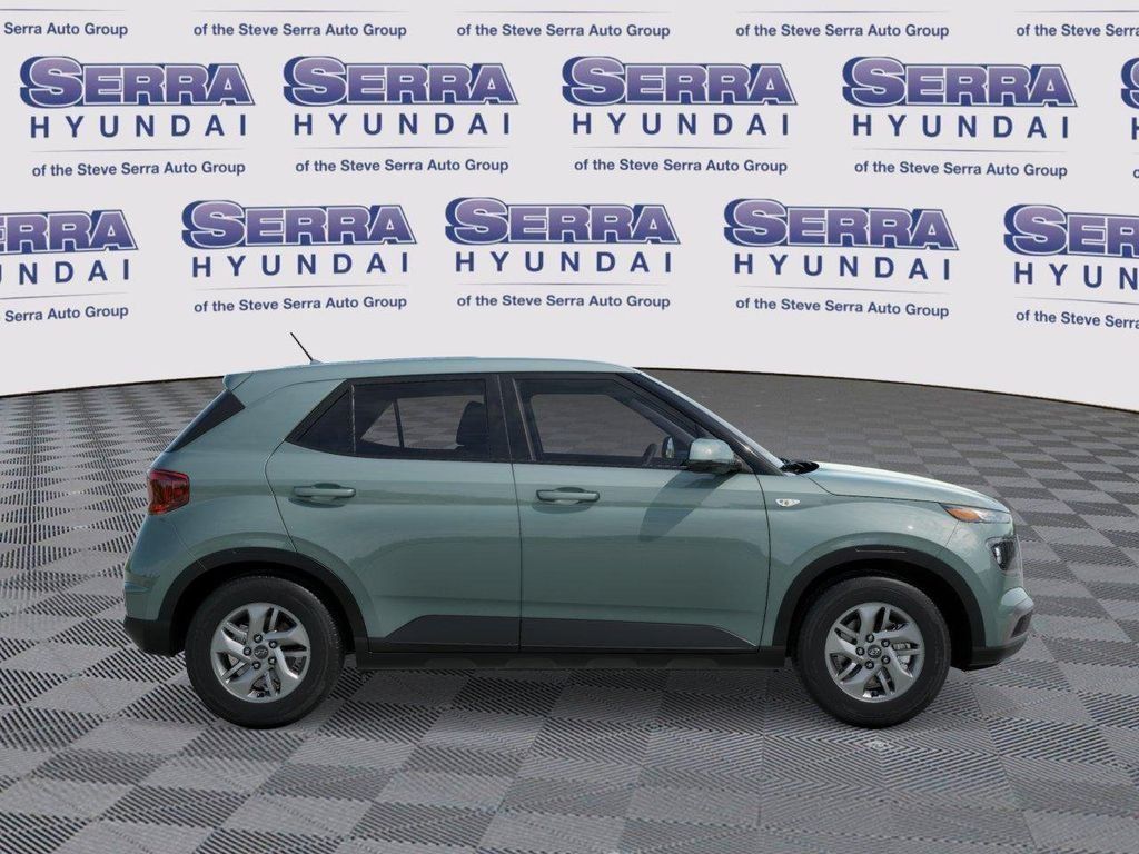 New 2026 Hyundai Venue SE FWD image 7