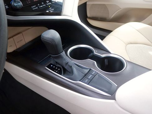 Used 2023 Toyota Camry LE FWD image 19