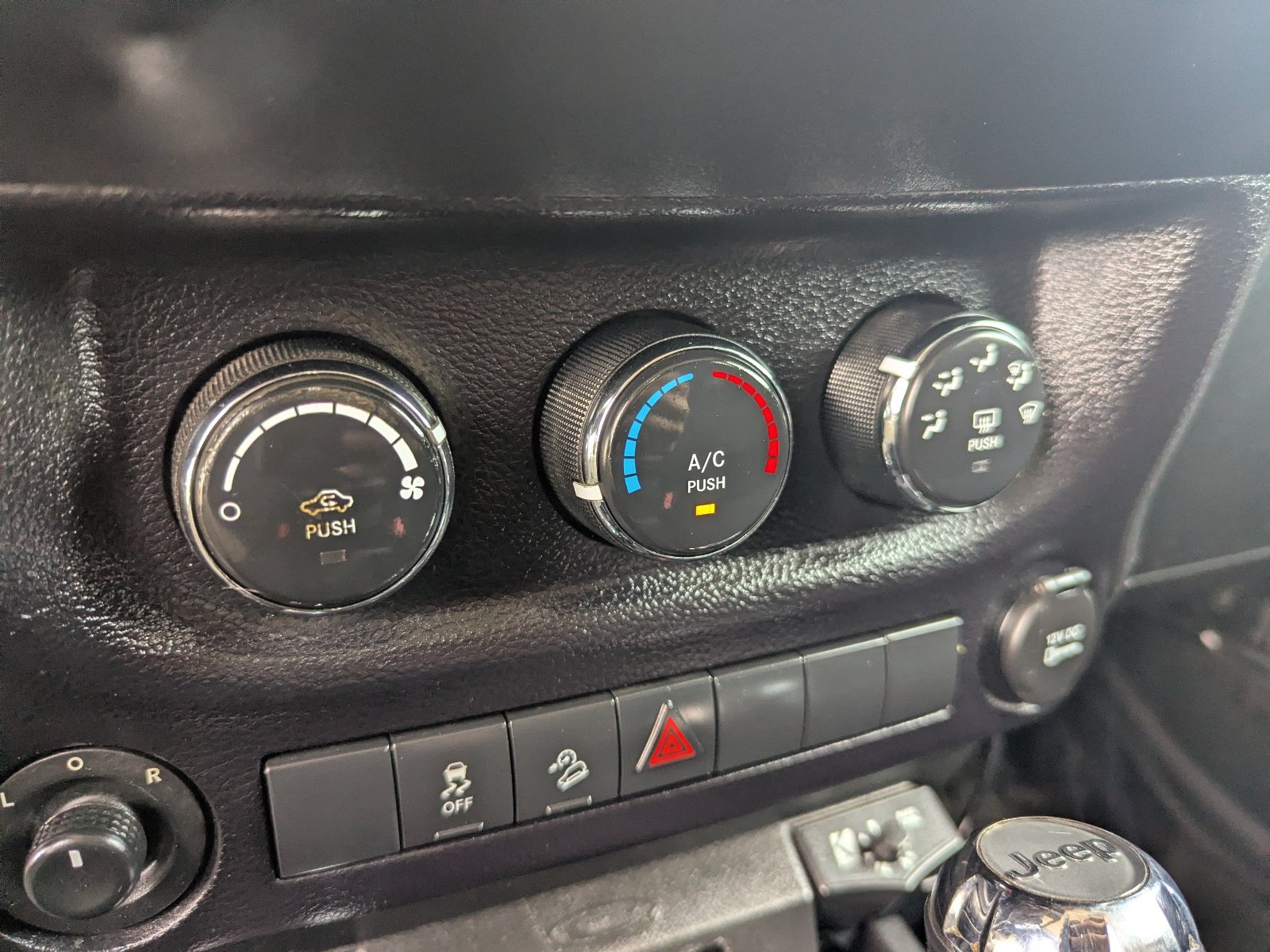 Used 2016 Jeep Wrangler Unlimited Sport w/ Quick Order Package 24S AWD/4WD image 26