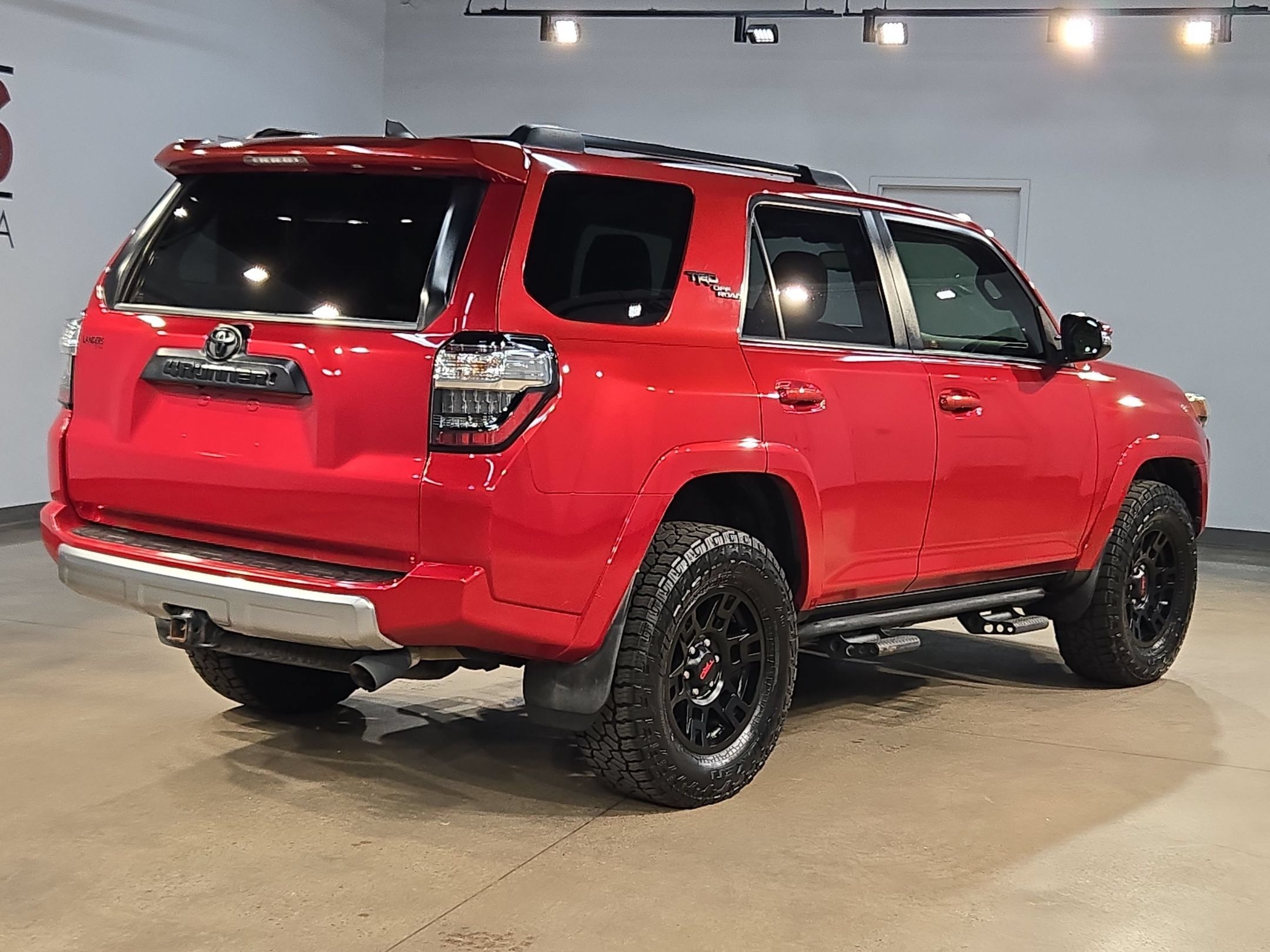 Used 2019 Toyota 4Runner TRD Off-Road Premium AWD/4WD image 7