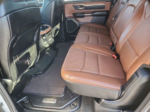 Used 2020 RAM 1500 Limited image 10