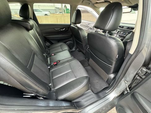 Used 2020 Nissan Rogue SL image 12