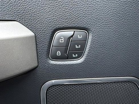 Used 2022 Ford F250 Lariat w/ Lariat Ultimate Package image 16