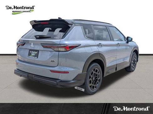 New 2026 Mitsubishi Outlander AWD image 5