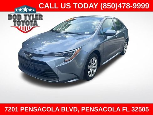 Used 2025 Toyota Corolla LE FWD image 1