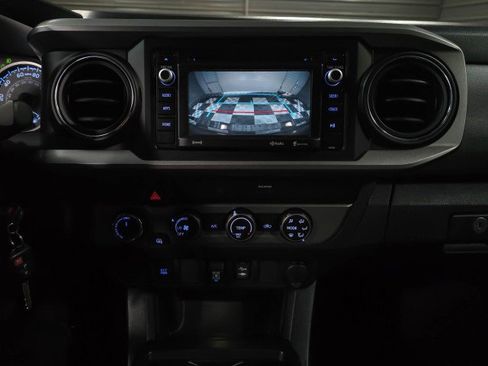 Used 2019 Toyota Tacoma SR5 image 28