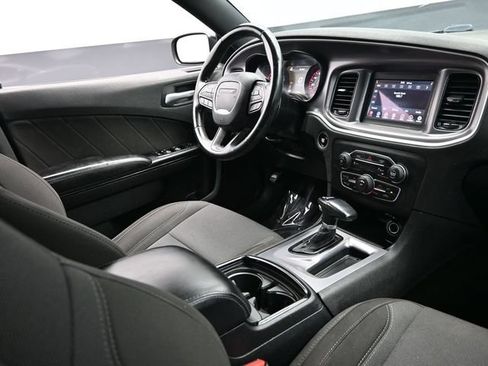 Used 2020 Dodge Charger SXT w/ Blacktop Package RWD image 19