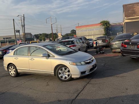 Used 2010 Honda Civic LX image 3