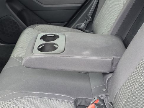 Used 2024 Subaru Crosstrek 2.0i Premium image 12