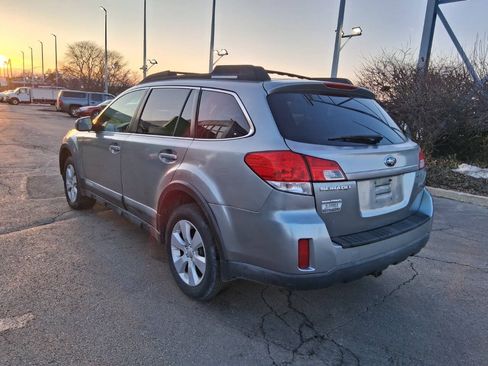 Used 2010 Subaru Outback 2.5i Premium AWD/4WD image 7