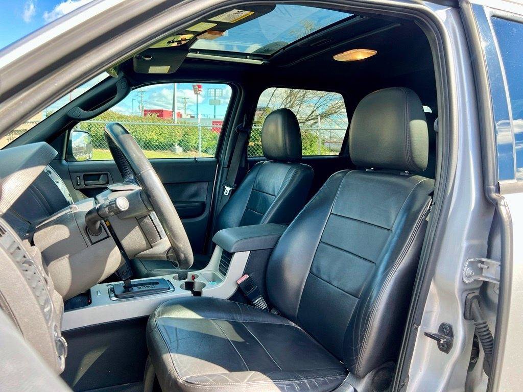Used 2010 Ford Escape XLT AWD/4WD image 10