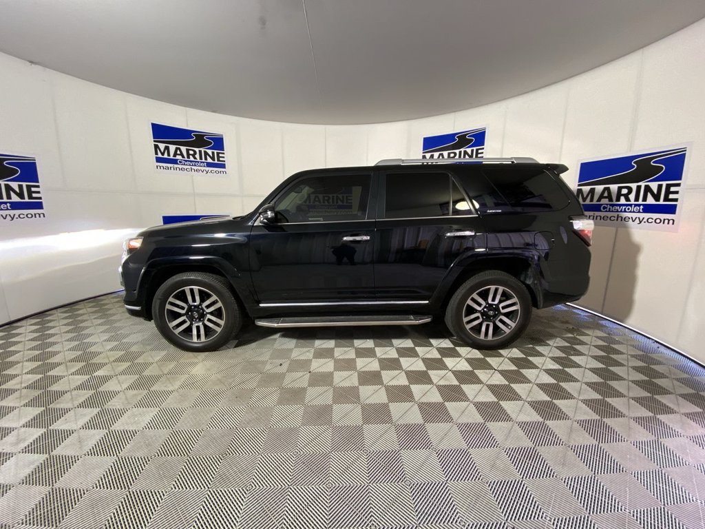 Used 2022 Toyota 4Runner Limited AWD/4WD image 13
