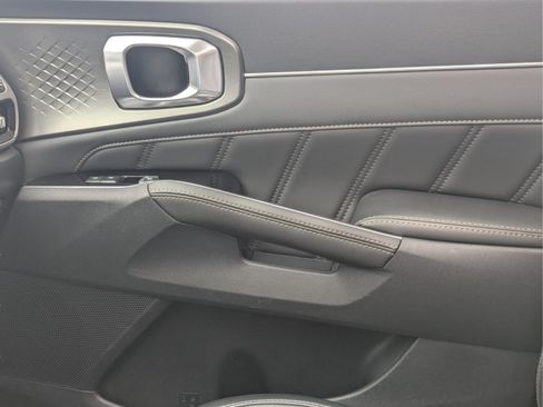 Certified 2023 Kia Sorento SX AWD/4WD image 27