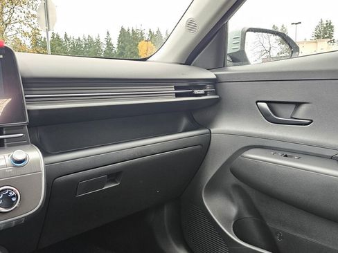 New 2026 Hyundai Kona SE image 21