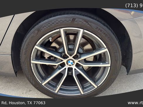 Used 2019 BMW 330i Sedan w/ Convenience Package image 16