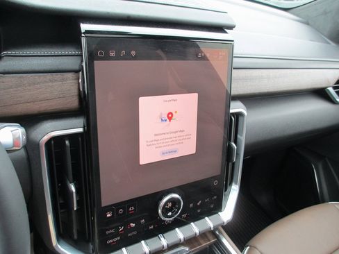 Certified 2026 GMC Acadia Denali Ultimate image 28