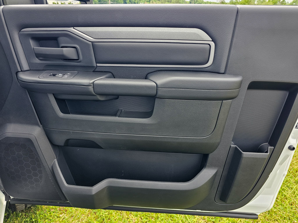 New 2026 RAM 3500 Tradesman AWD/4WD image 37