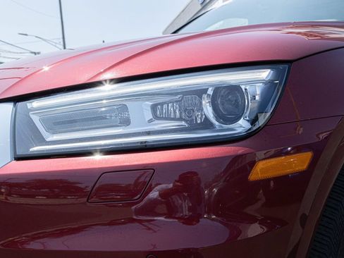 Used 2020 Audi Q5 2.0T Premium AWD/4WD image 11